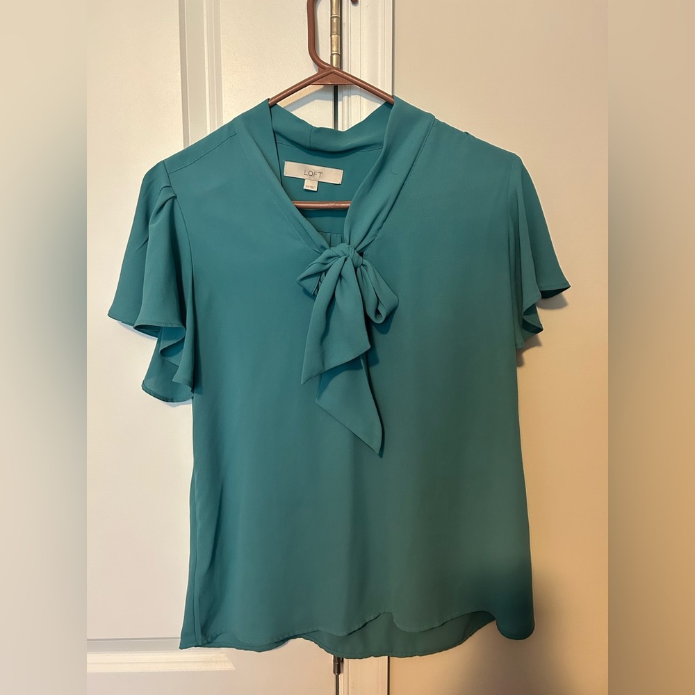 LOFT blue short sleeve blouse